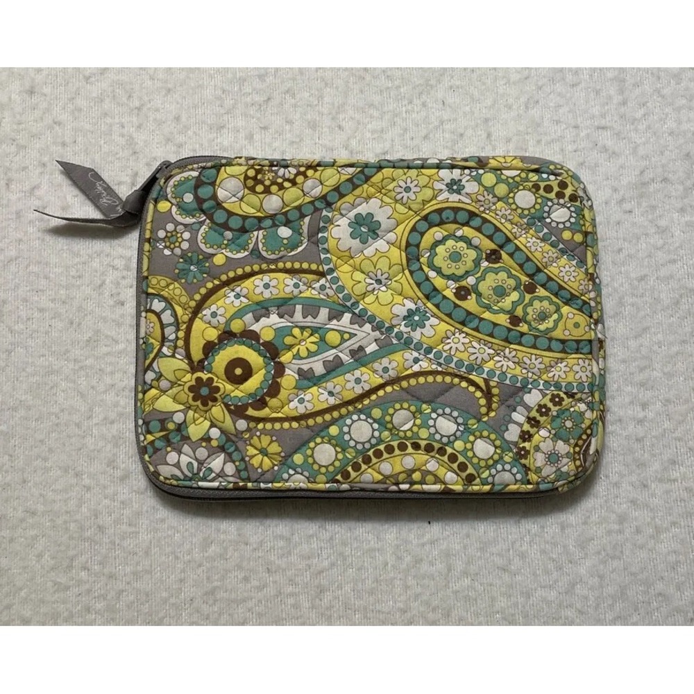 Vera Bradley Purse Wallet Women's Quilted Yellow Floral Pattern Clutch 9 x 6 - Picture 2 of 7
